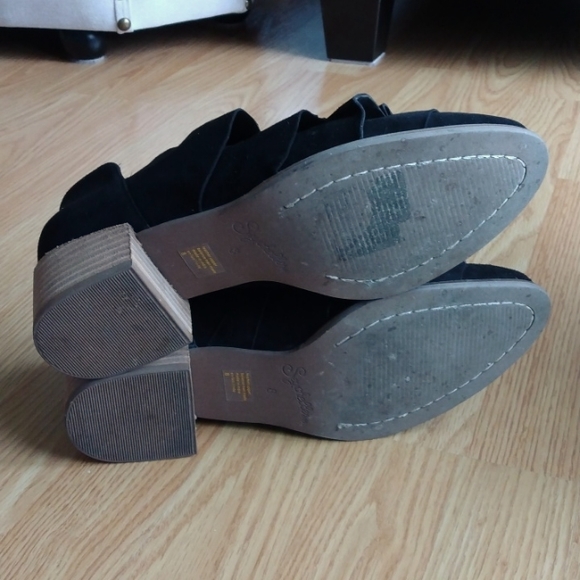 Seychelles Open Mind Suede Ankle Boots | Size 8 - Picture 4 of 5